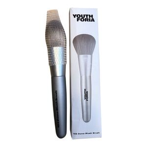 Youthforia Silver Blush Brush